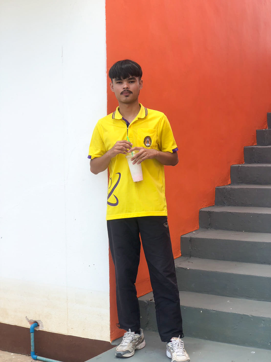 Hoàng Vinh Viết là biên tập viên giàu chuyên môn, nhiệt huyết Hoàng Vinh Viết là biên tập viên giàu chuyên môn, nhiệt huyết